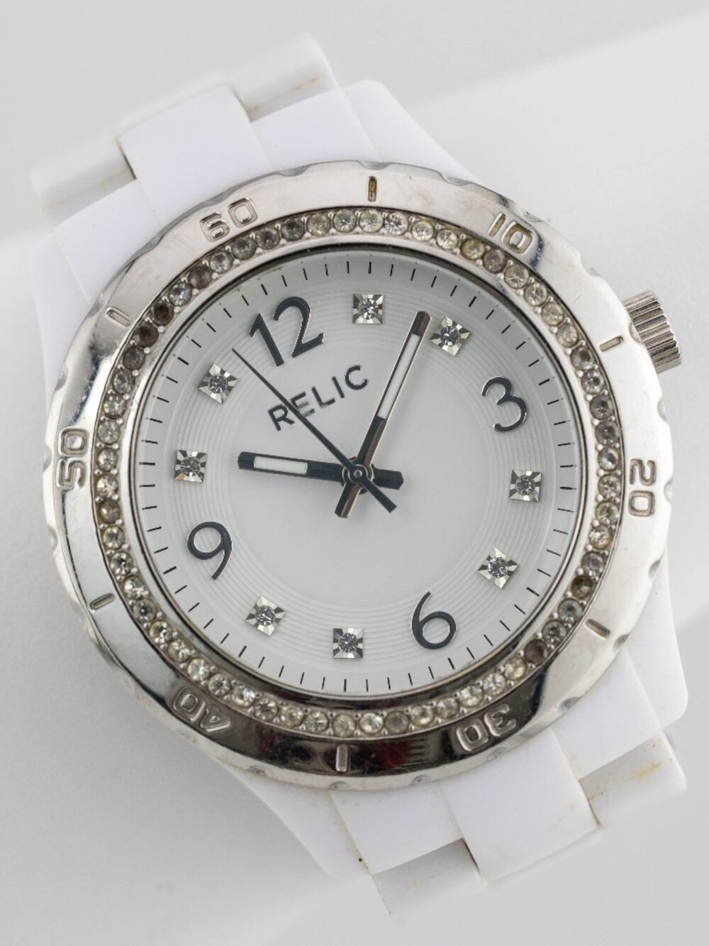 Relic ZR11898 Crystal Bezel Quartz Analog Women's Watch New Battery